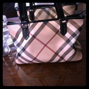 Burberry purse